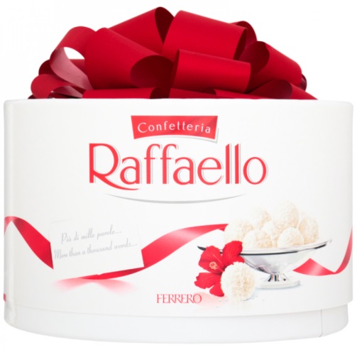 Набор конфет Raffaello с миндальным орехом 200г