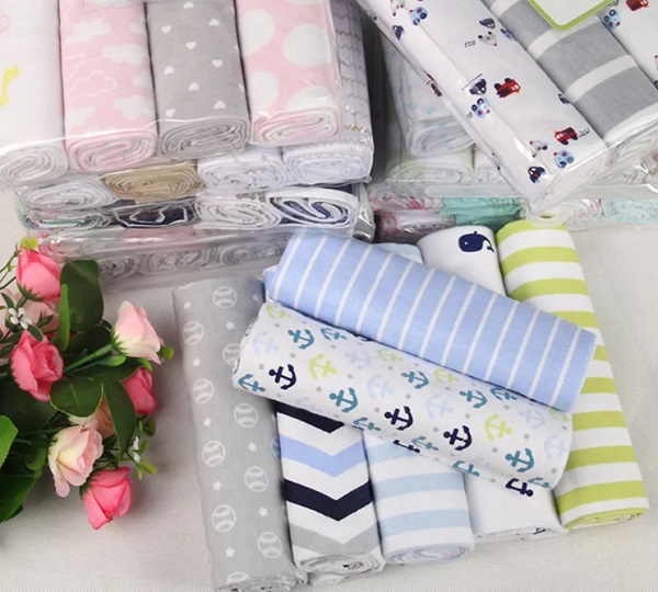 Полотенце Муслиновое BABYPELENKI 100*100 см цвет Зайкино счастье