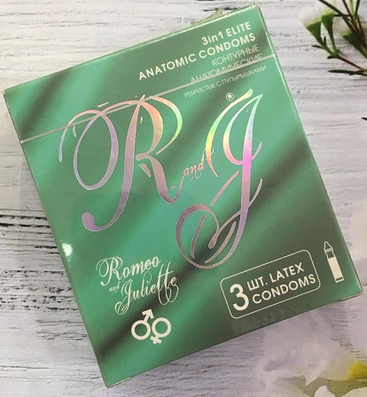 Презервативы R and J Ultra 3in1 Elite Anatomic 3шт Ребристые с Пупырышками ROMEO and JULIETTE