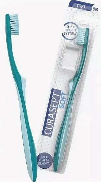 Зубная щетка CURASEPT Soft 015