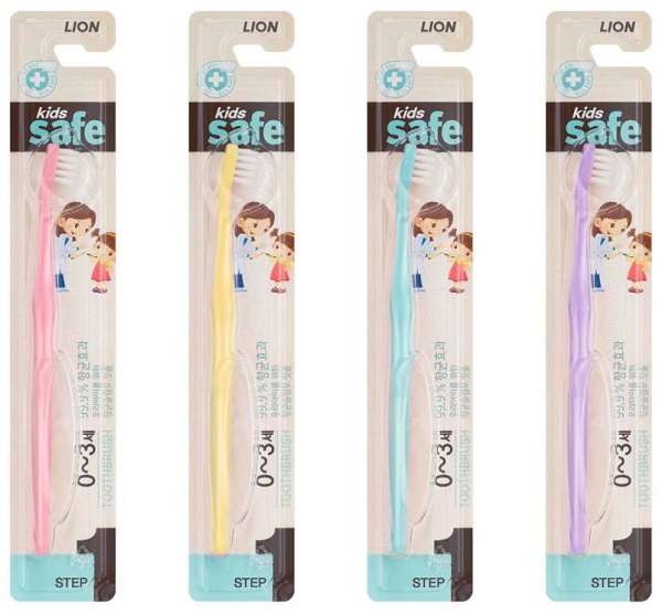 Зубная щетка детская LION Kids Safe Step1 (0-3года)