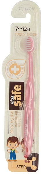 Зубная щетка детская LION Kids Safe Step3 (7-12года)