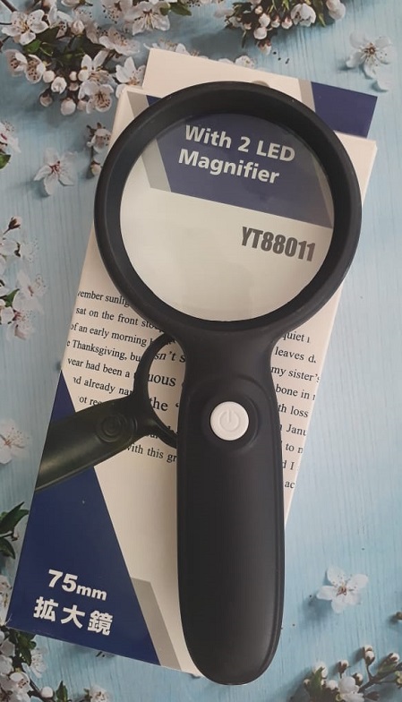 Лупа ракетка с подсветкой MAGNIFIER YT88011 D = 75 мм КазМИ УКМИ